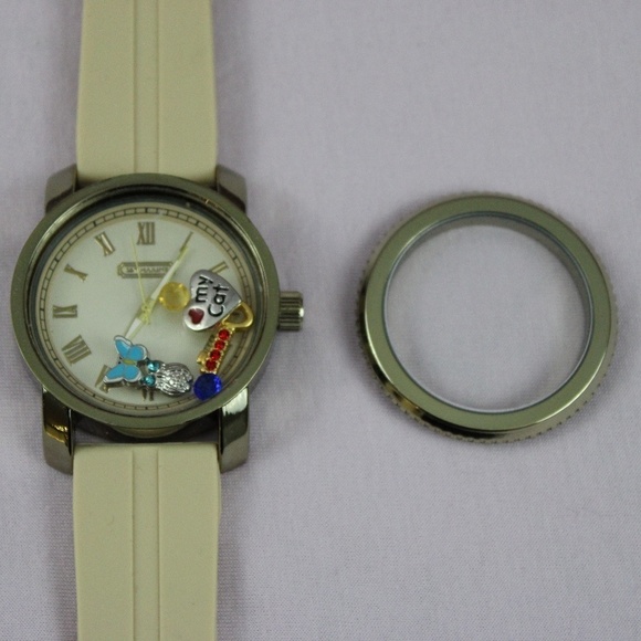 Fun Charm Watch - Picture 7 of 8